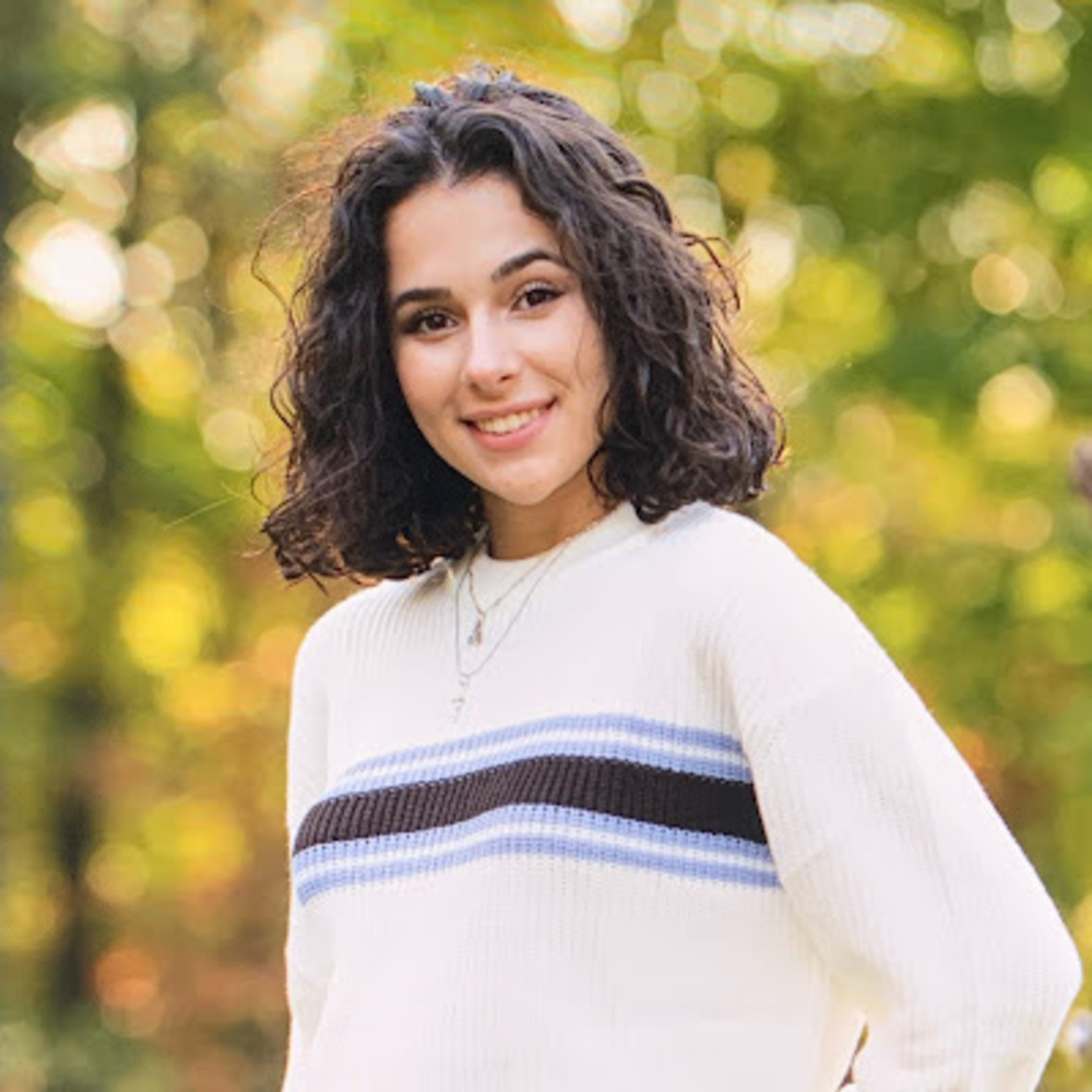 Meet your Posher, Bella